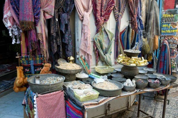 Arab_market_02551-995